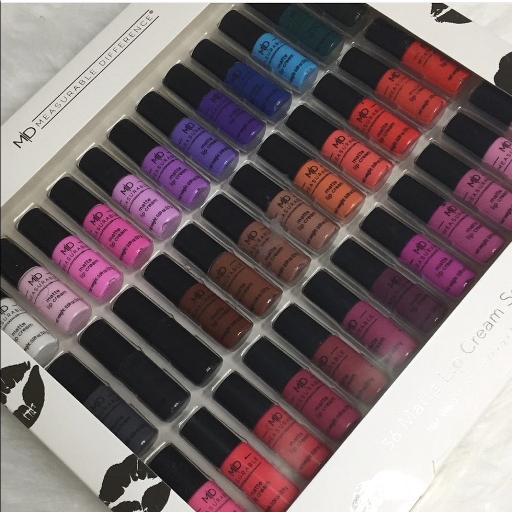 36 pc Mini liquid lipsticks vault